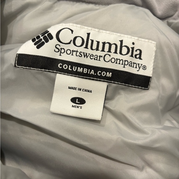 Columbia Men’s Black Puffer Vest Size Large 60% Down 40% Feathers - Picture 3 of 10